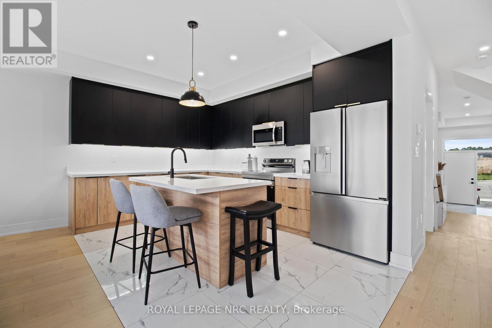 7392 SPLENDOUR DRIVE - 11