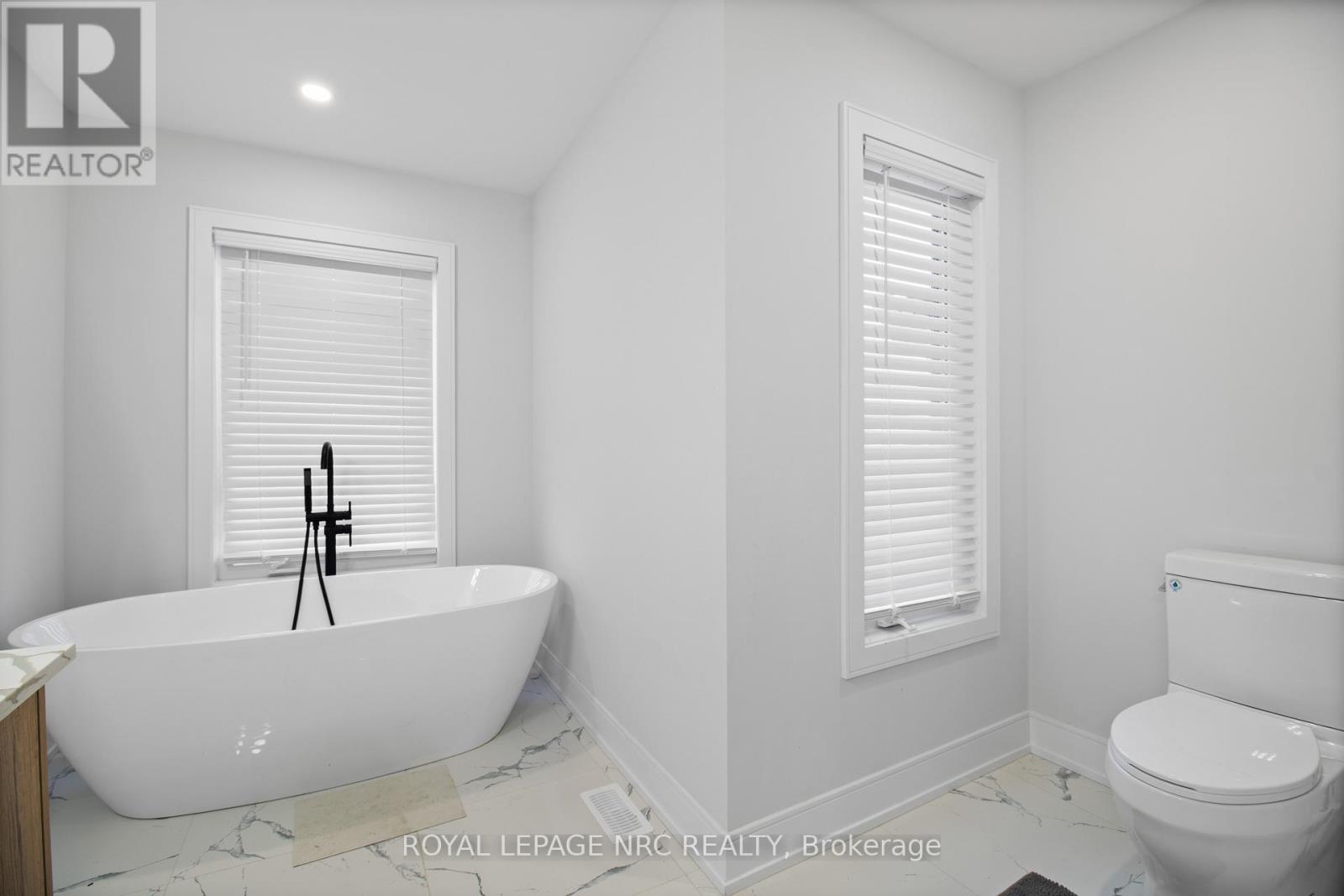 7392 SPLENDOUR DRIVE - 23