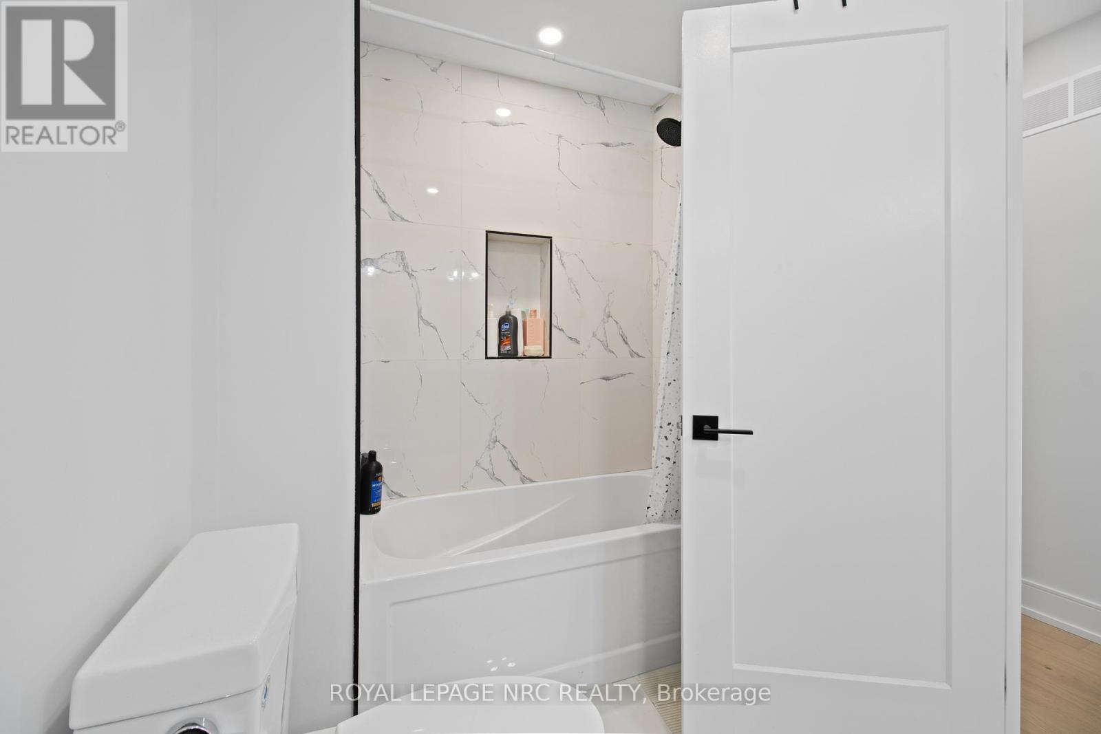 7392 SPLENDOUR DRIVE - 28