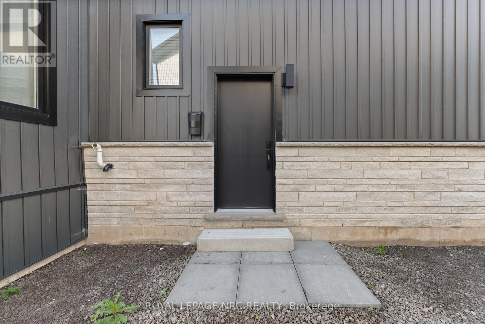 7392 SPLENDOUR DRIVE - 29
