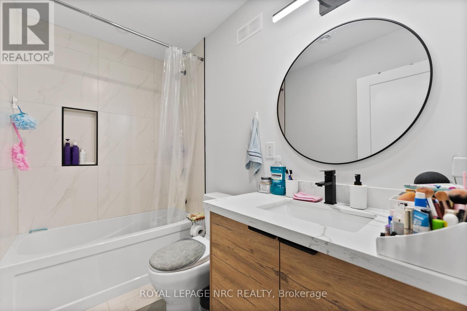 7392 SPLENDOUR DRIVE - 33