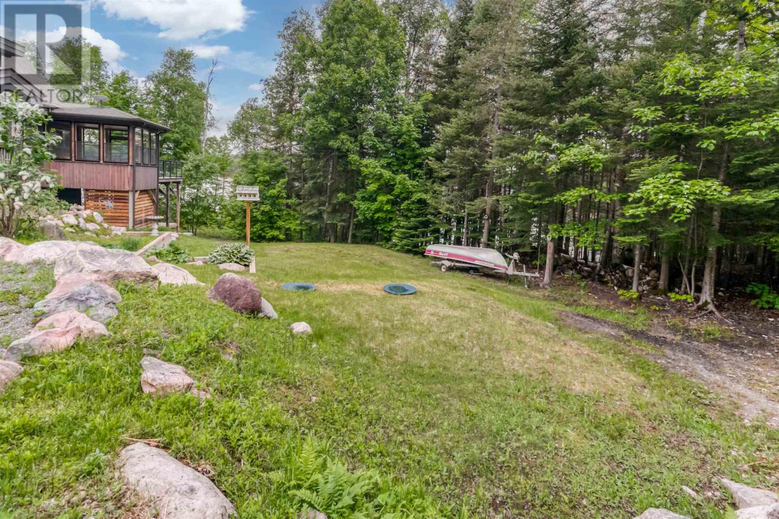 1480 Dunlop Shores RD - 12