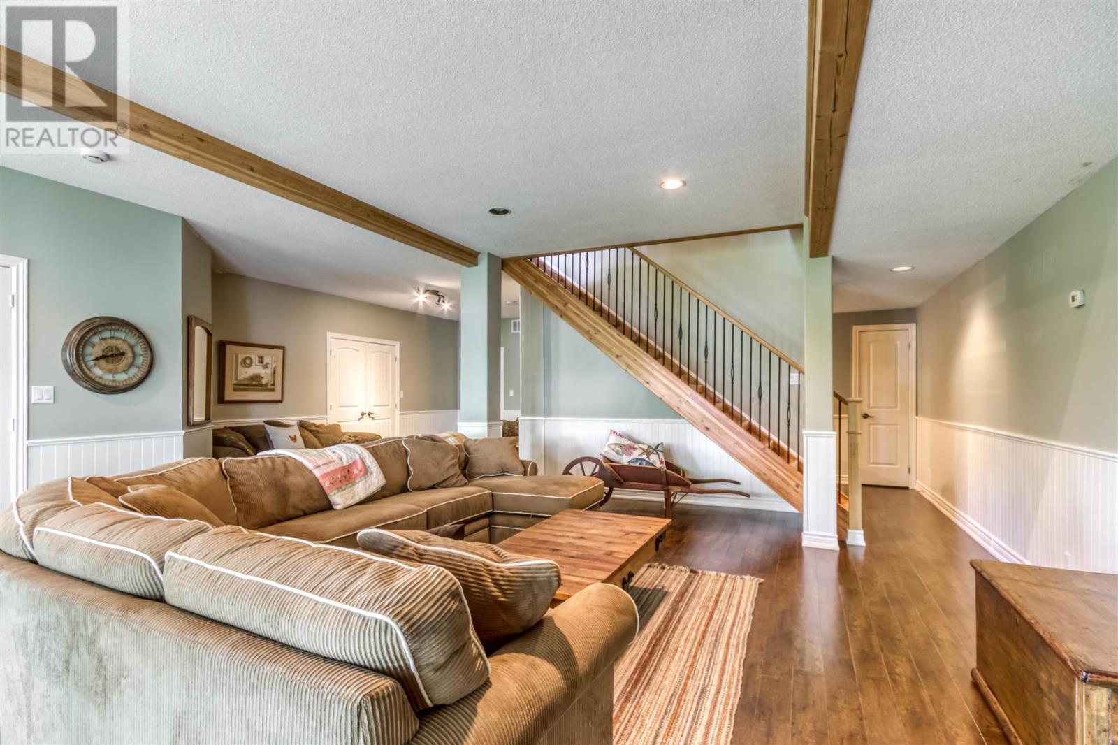 1480 Dunlop Shores RD - 37