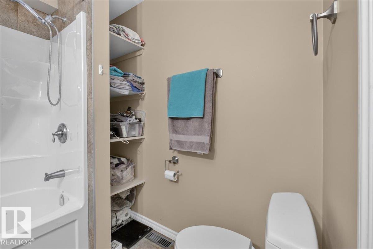 4312 43A AV — photo 32