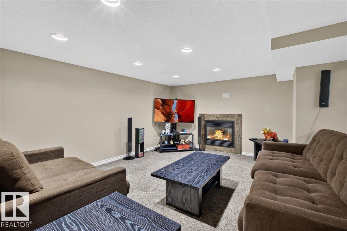 4312 43A AV — photo 39