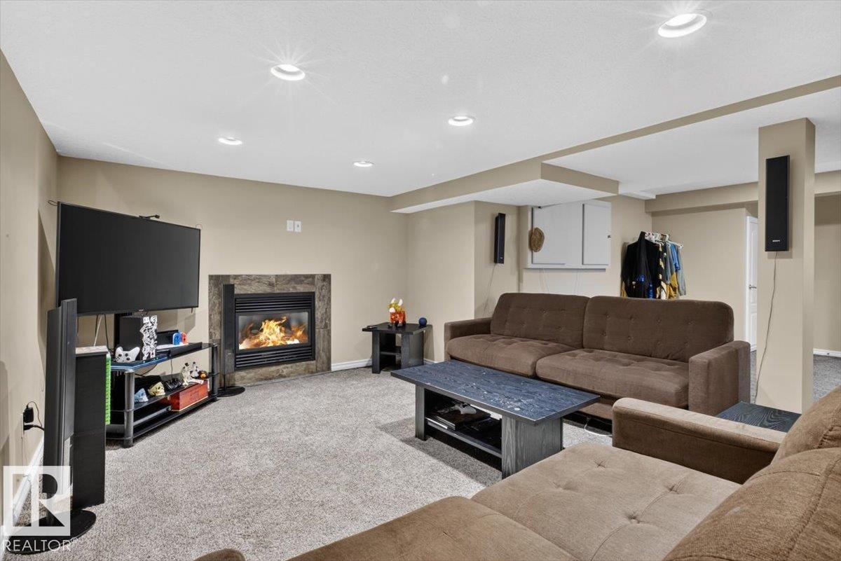4312 43A AV — photo 41