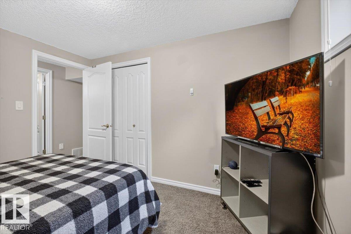 4312 43A AV — photo 55