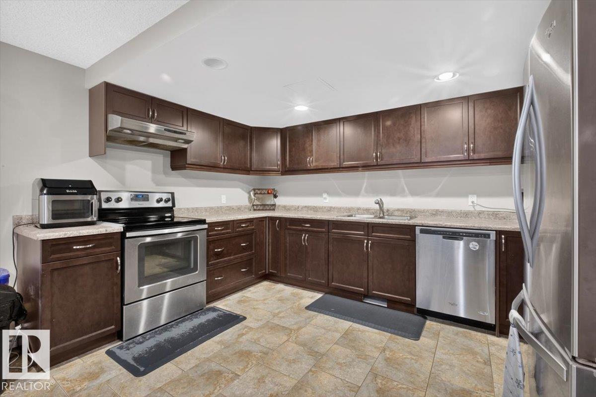 4312 43A AV — photo 57
