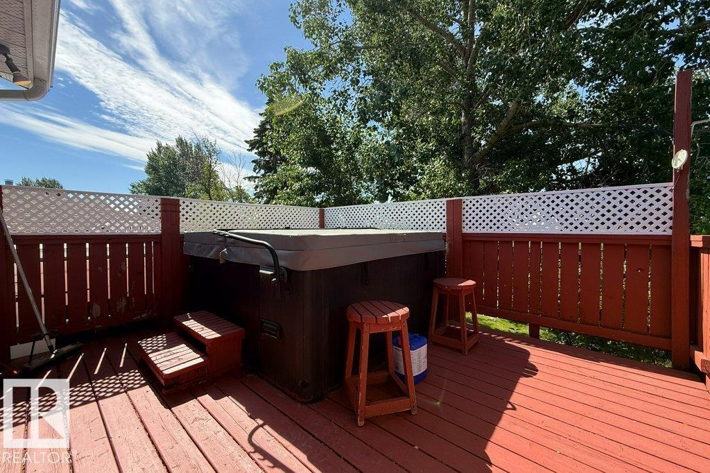 4823 10 AV NW — photo 19