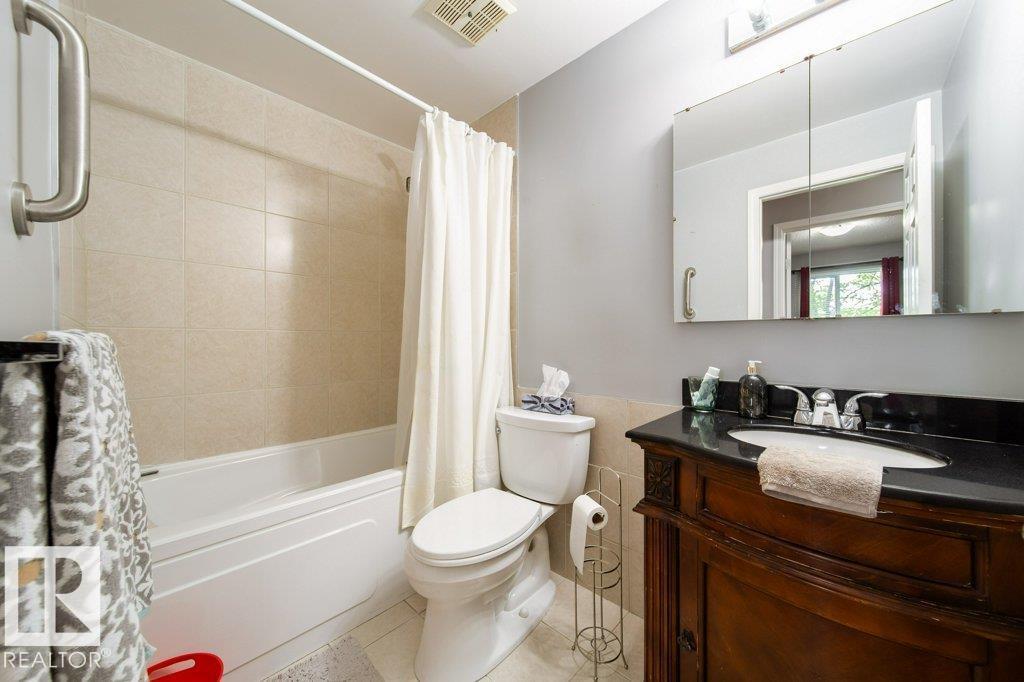 4823 10 AV NW — photo 22
