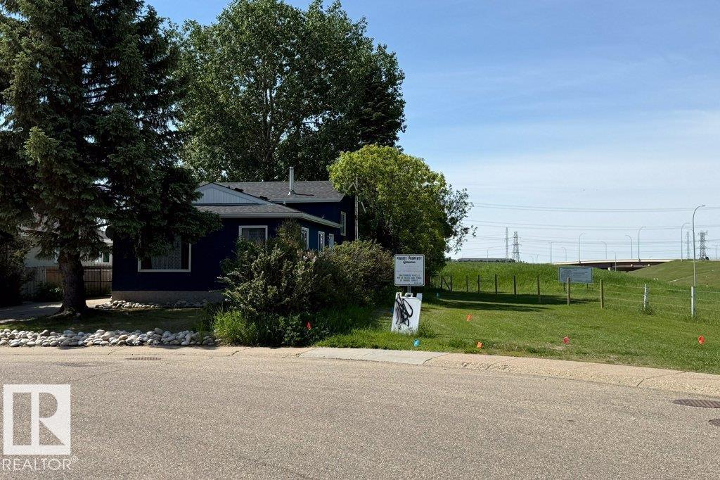 4823 10 AV NW - photo 3