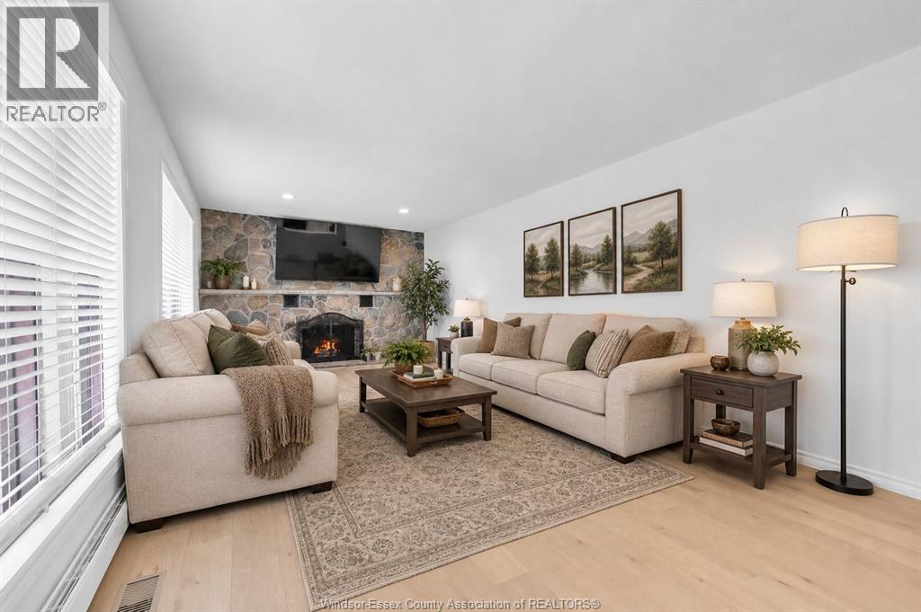 28 CLEOPHAS DRIVE - 10