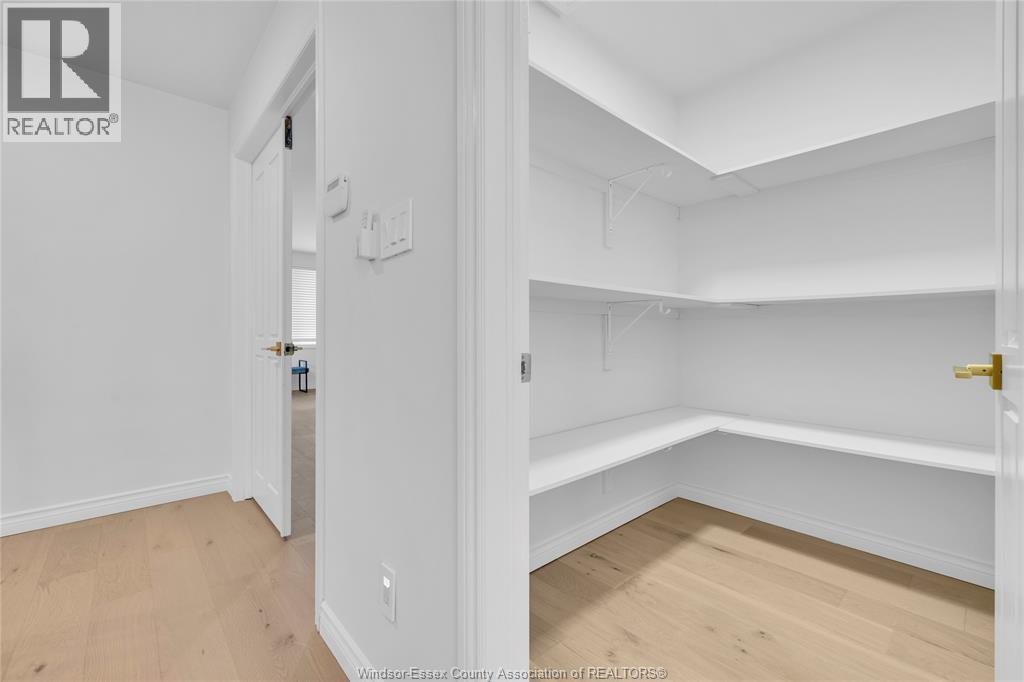 28 CLEOPHAS DRIVE - 18