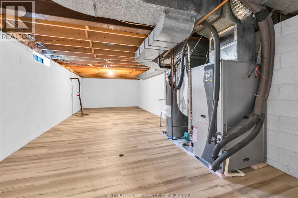 28 CLEOPHAS DRIVE - 26