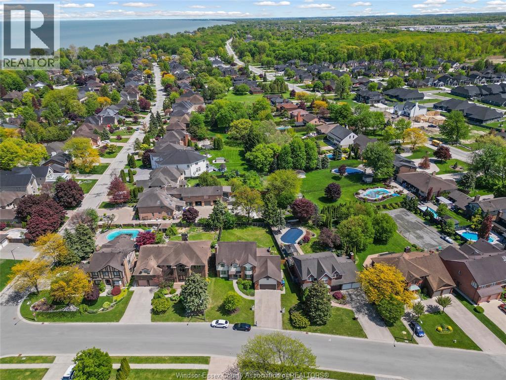 28 CLEOPHAS DRIVE - 4