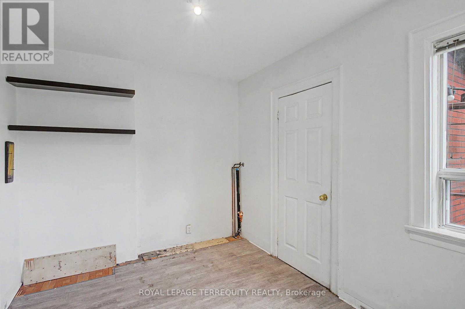 122 ASCOT AVENUE - 13