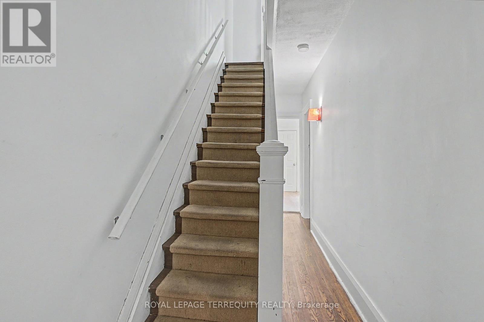 122 ASCOT AVENUE - 5