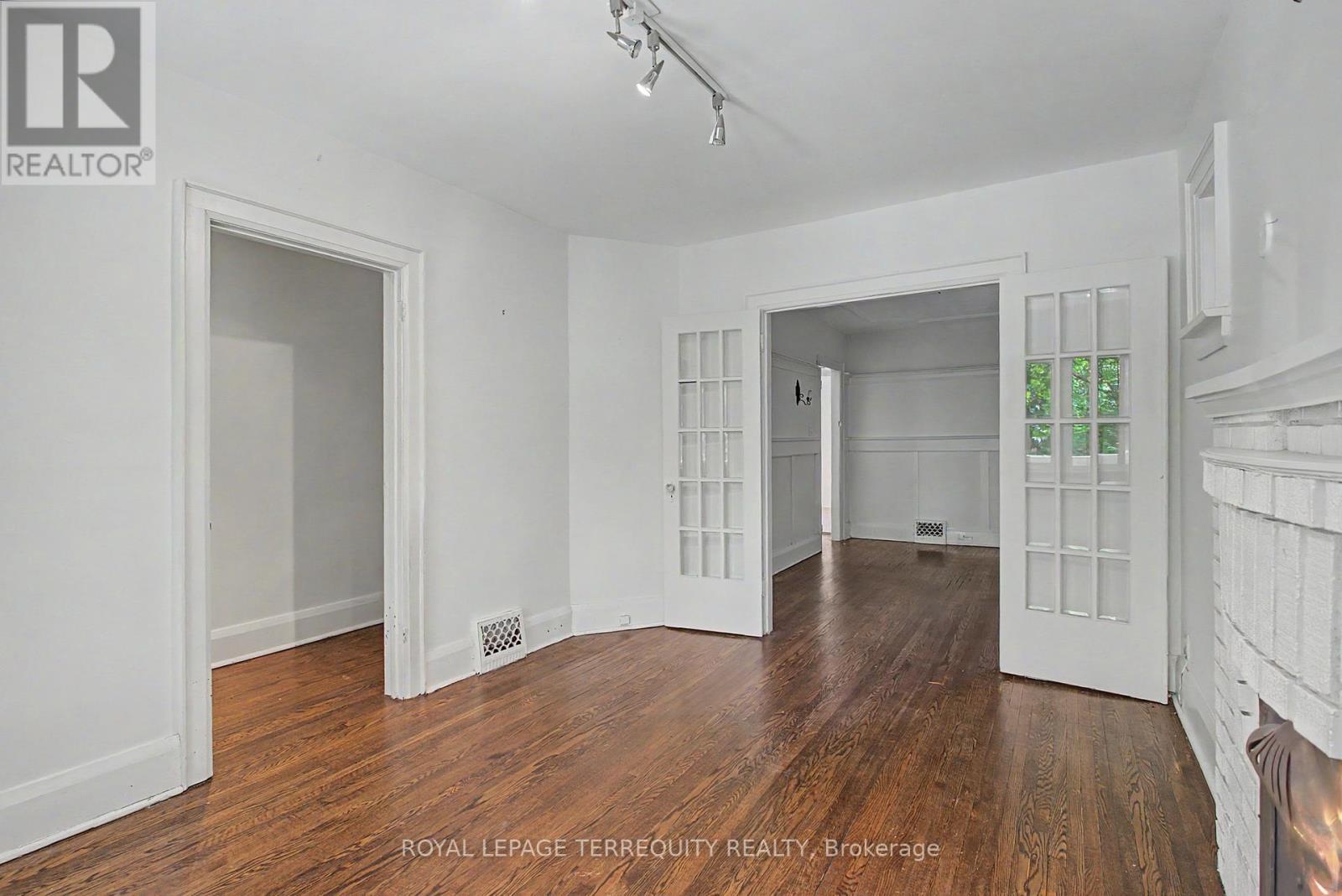122 ASCOT AVENUE - 8