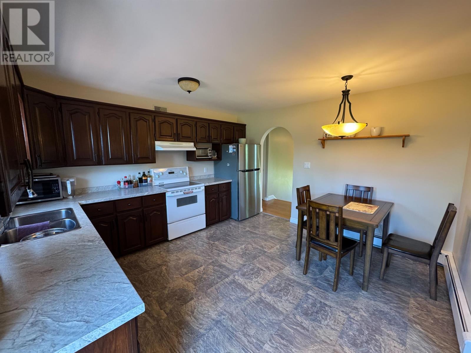 22 MacLauchlan Drive - 10