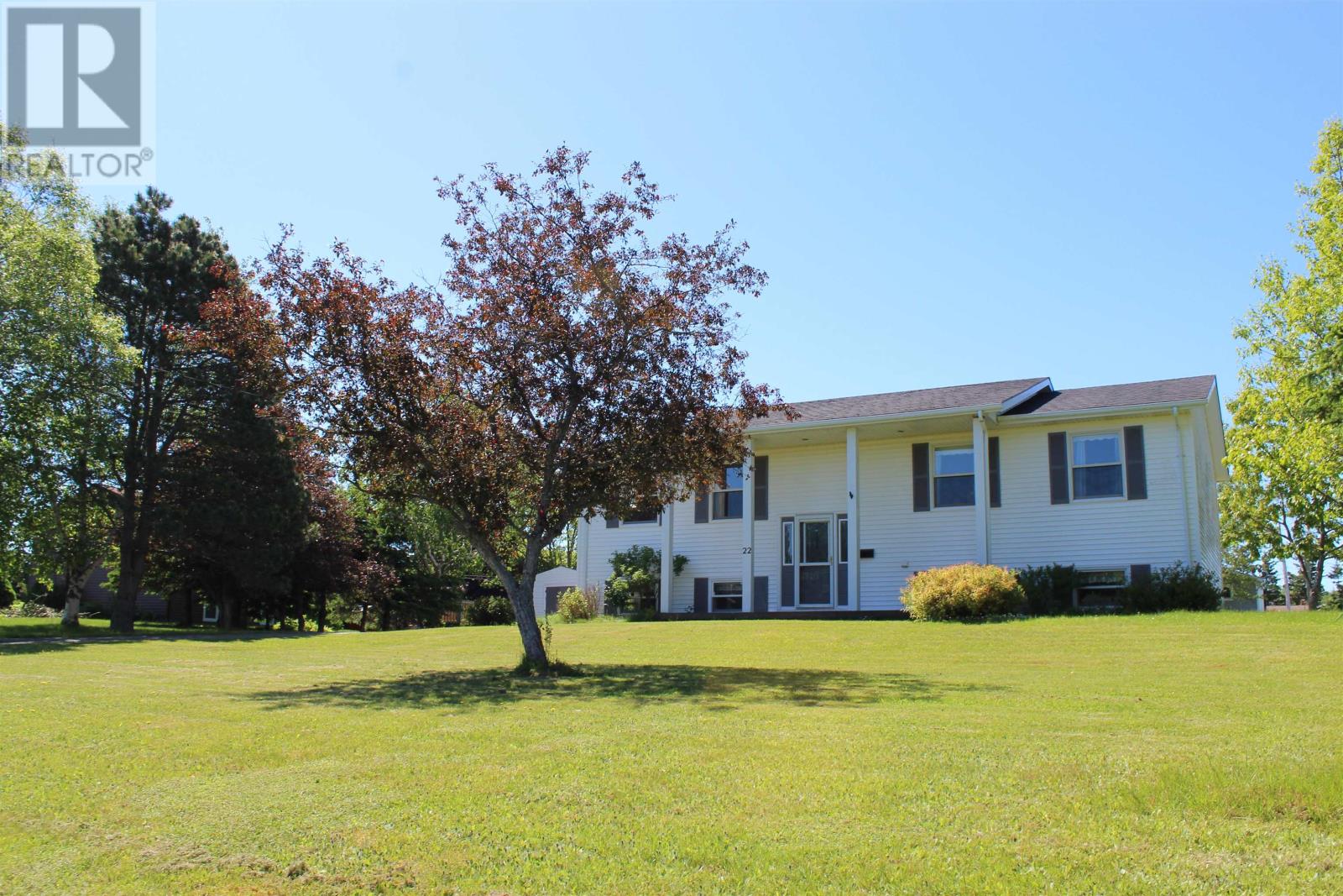 22 MacLauchlan Drive - 26