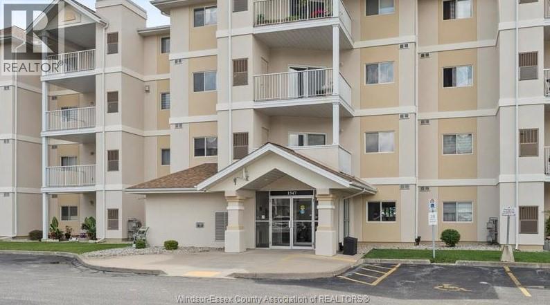 #211 1547 Grand Marais ROAD West - 2