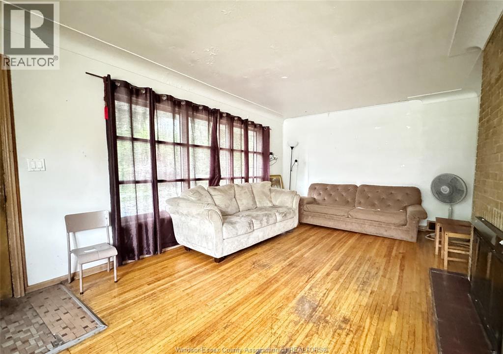 3006 Alexander AVENUE - 7
