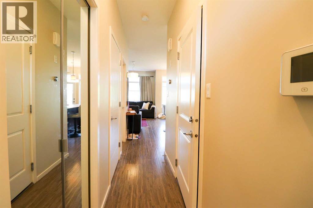 4, 442 Highlands Boulevard W - photo 2