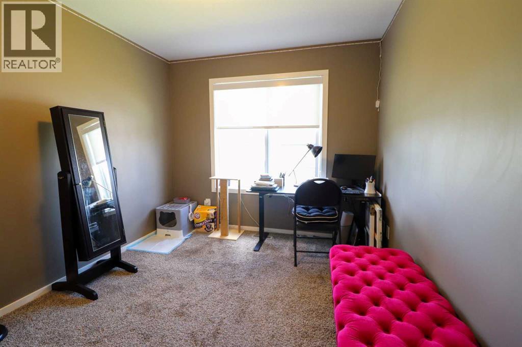 4, 442 Highlands Boulevard W — photo 25