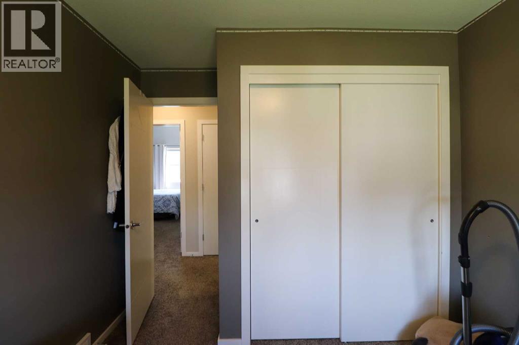 4, 442 Highlands Boulevard W — photo 27