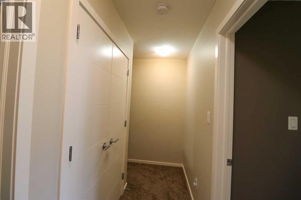 4, 442 Highlands Boulevard W — photo 28