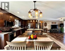 Dining room - 18 Rue Principale, Sainte Anne De Madawaska, NB E7E1B5 Photo 6
