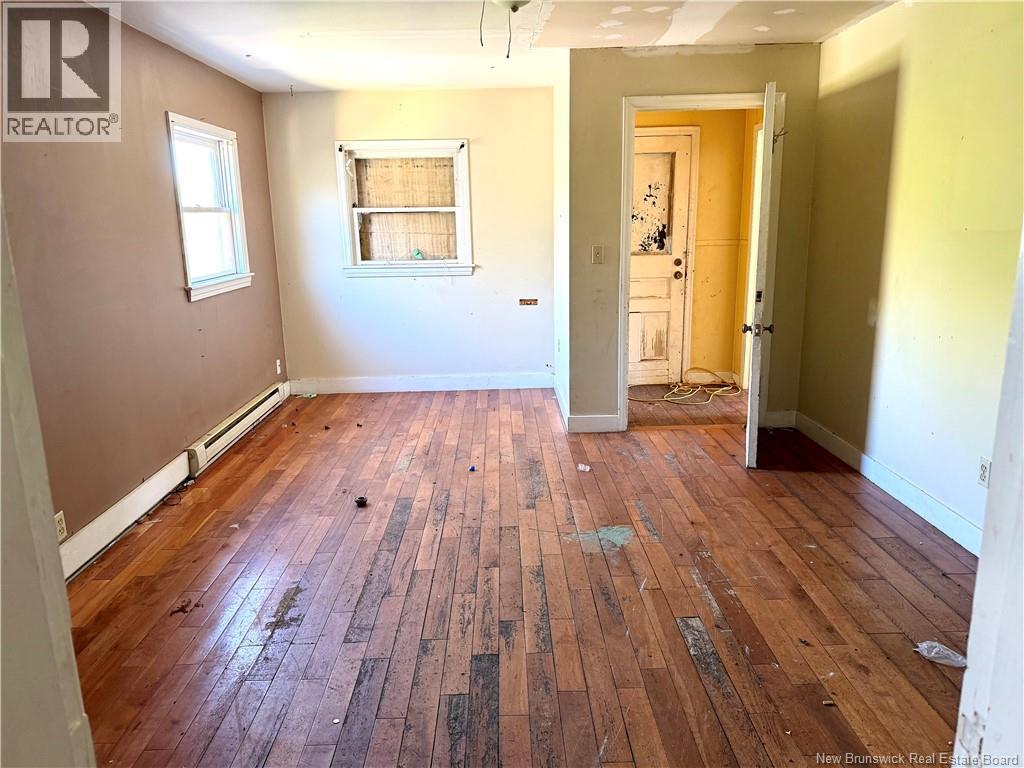 483 Demonts Street - 19