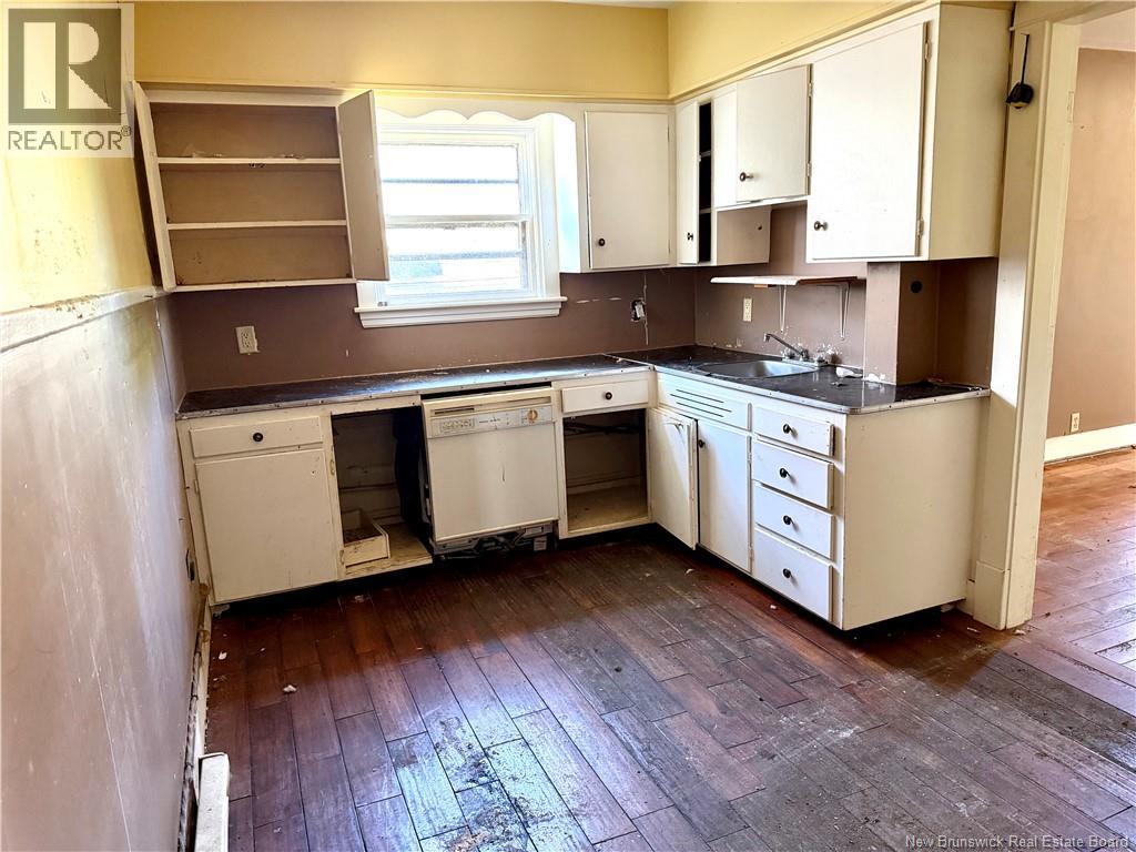 483 Demonts Street - 20