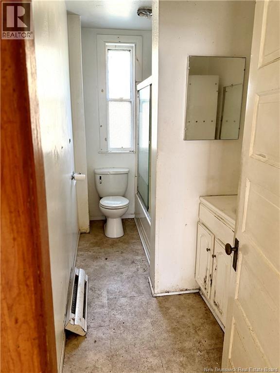 483 Demonts Street - Image 30