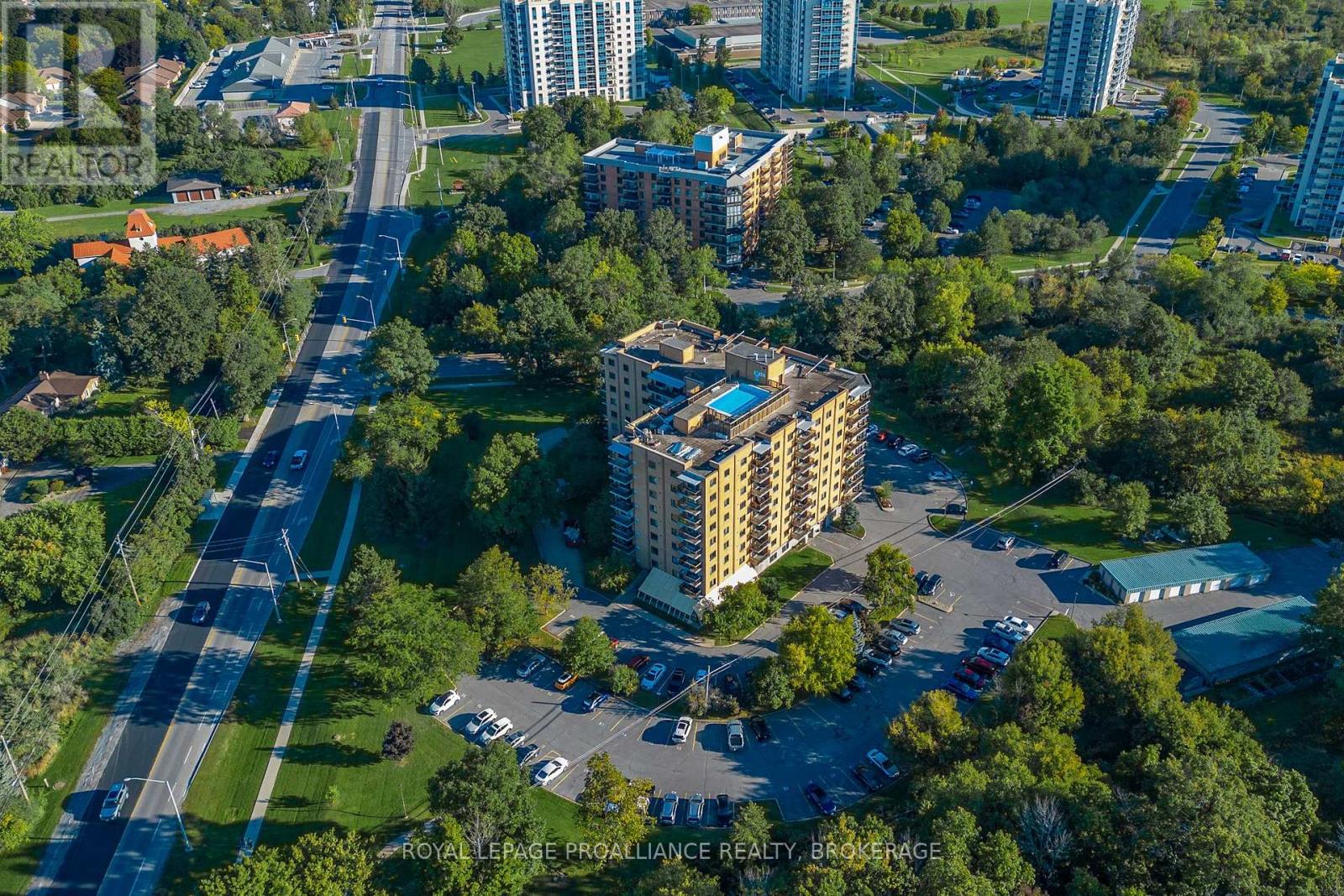 #606 120 BARRETT COURT - 36