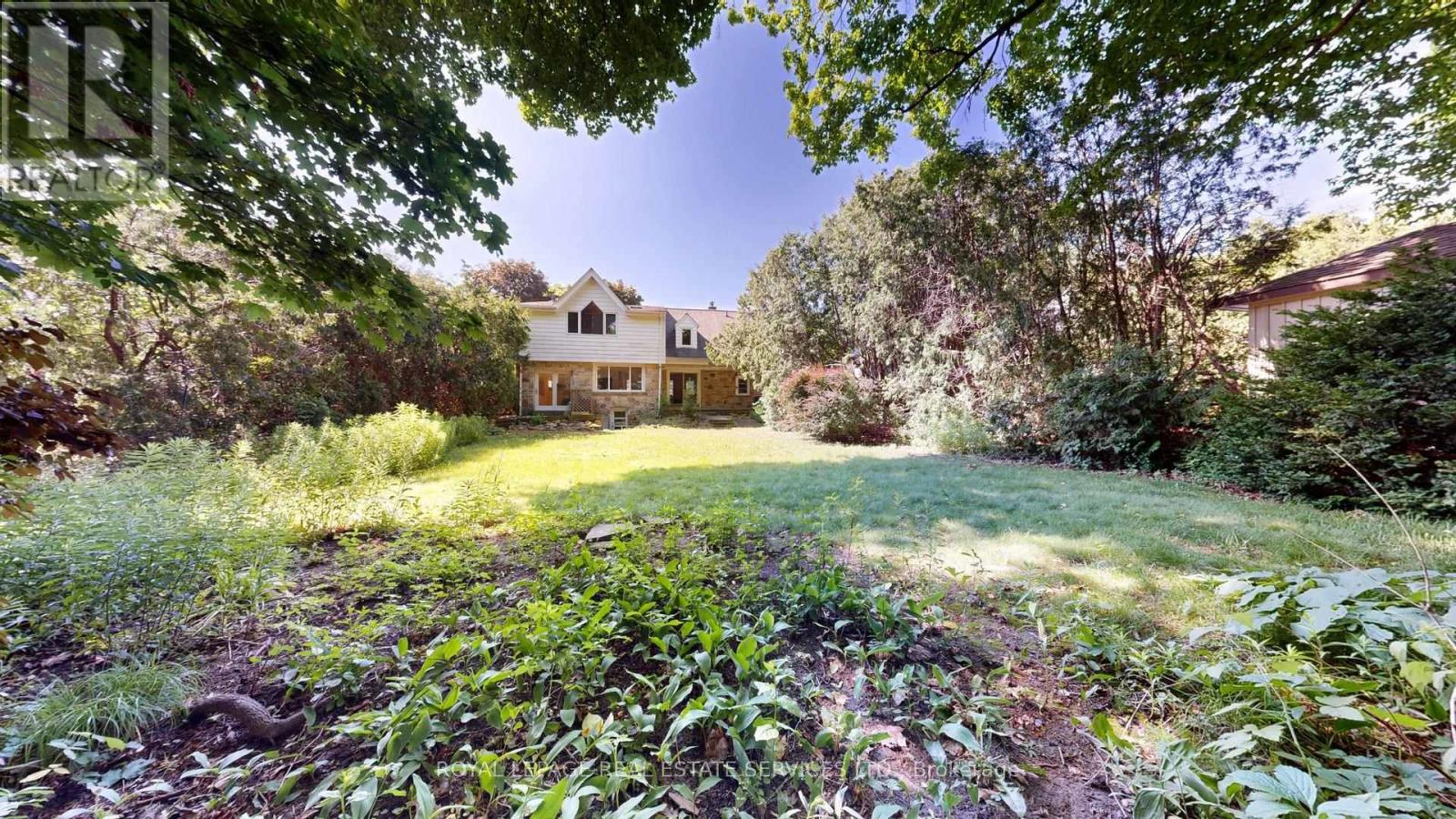 31 BURNHAMTHORPE PARK BOULEVARD - 42