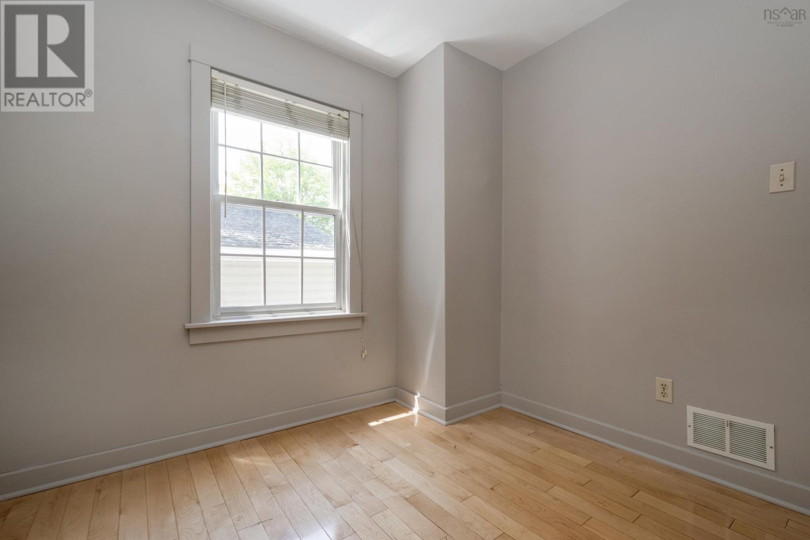 480 Main Street - 18
