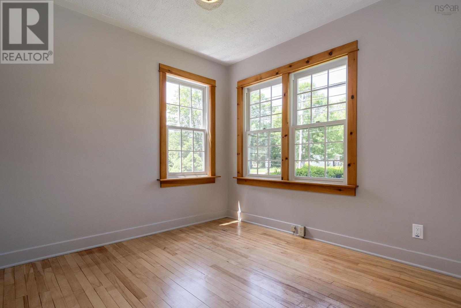 480 Main Street - 23