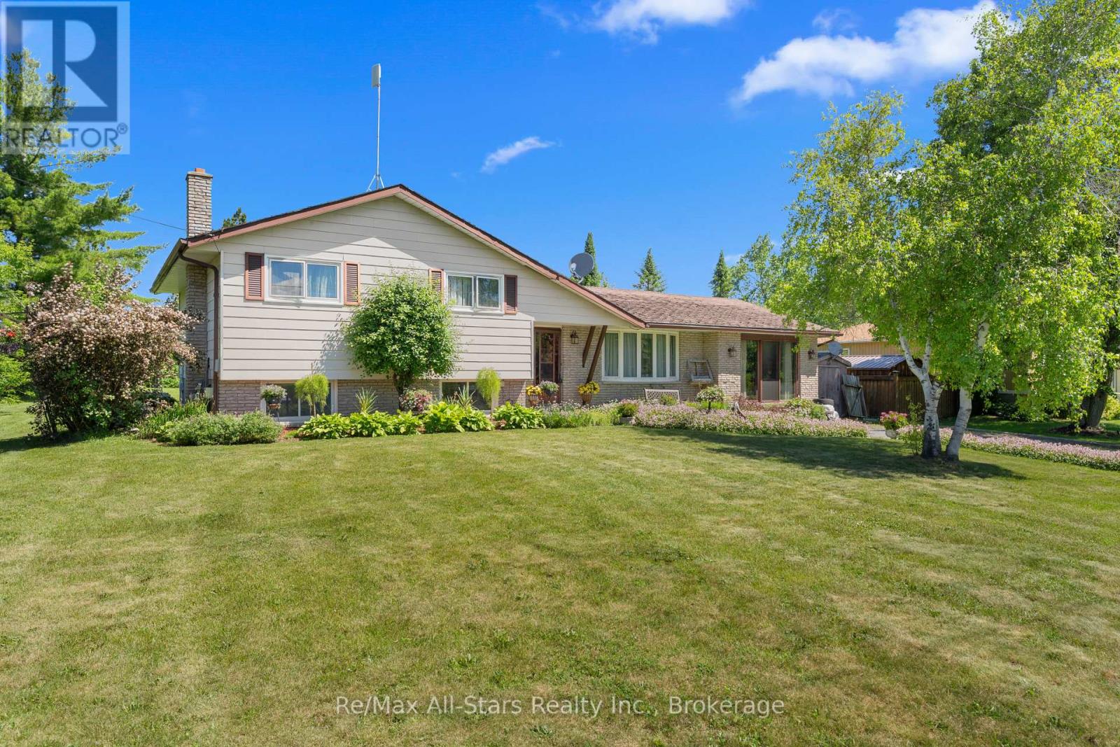 19 JANET DRIVE - 3