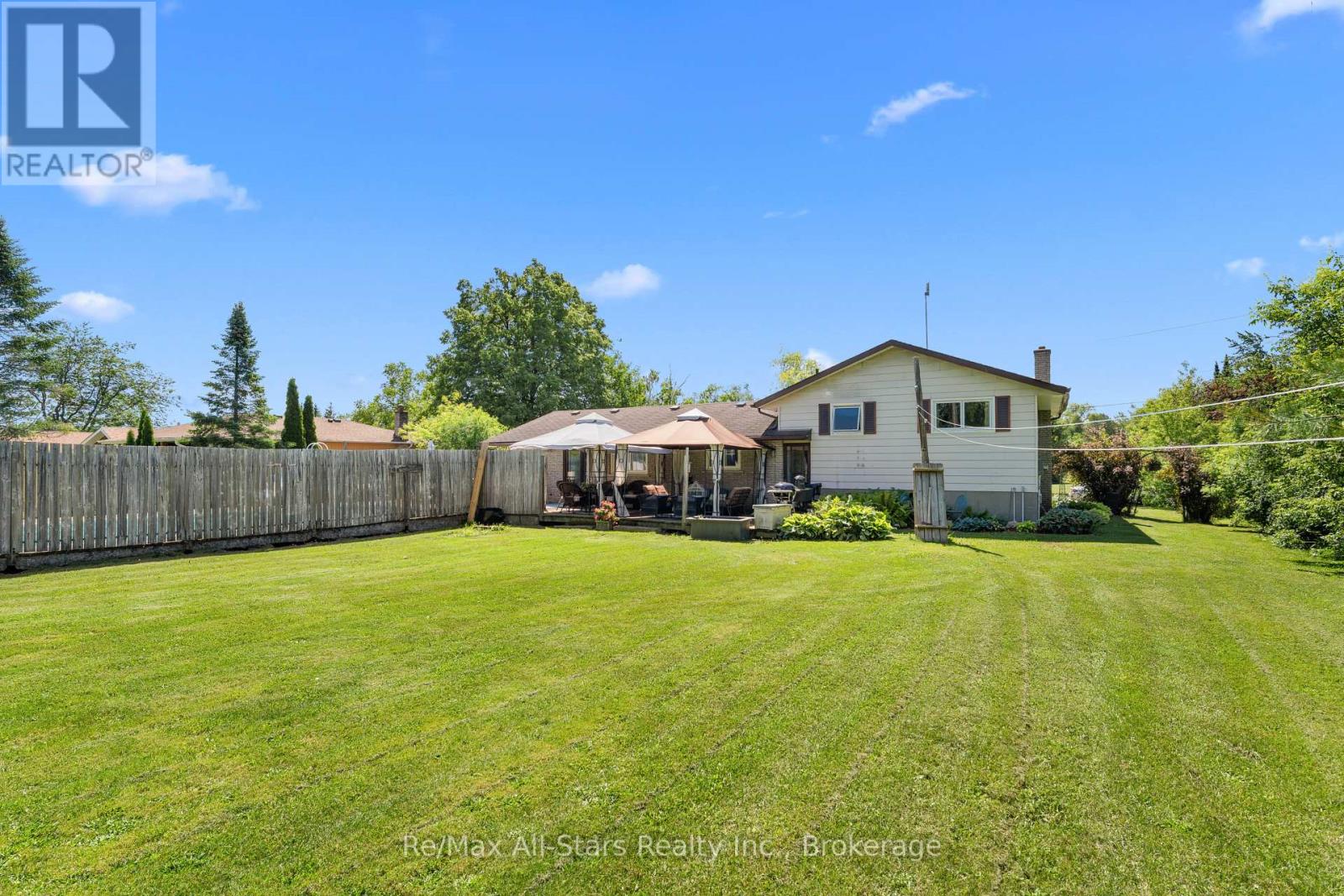 19 JANET DRIVE - 31
