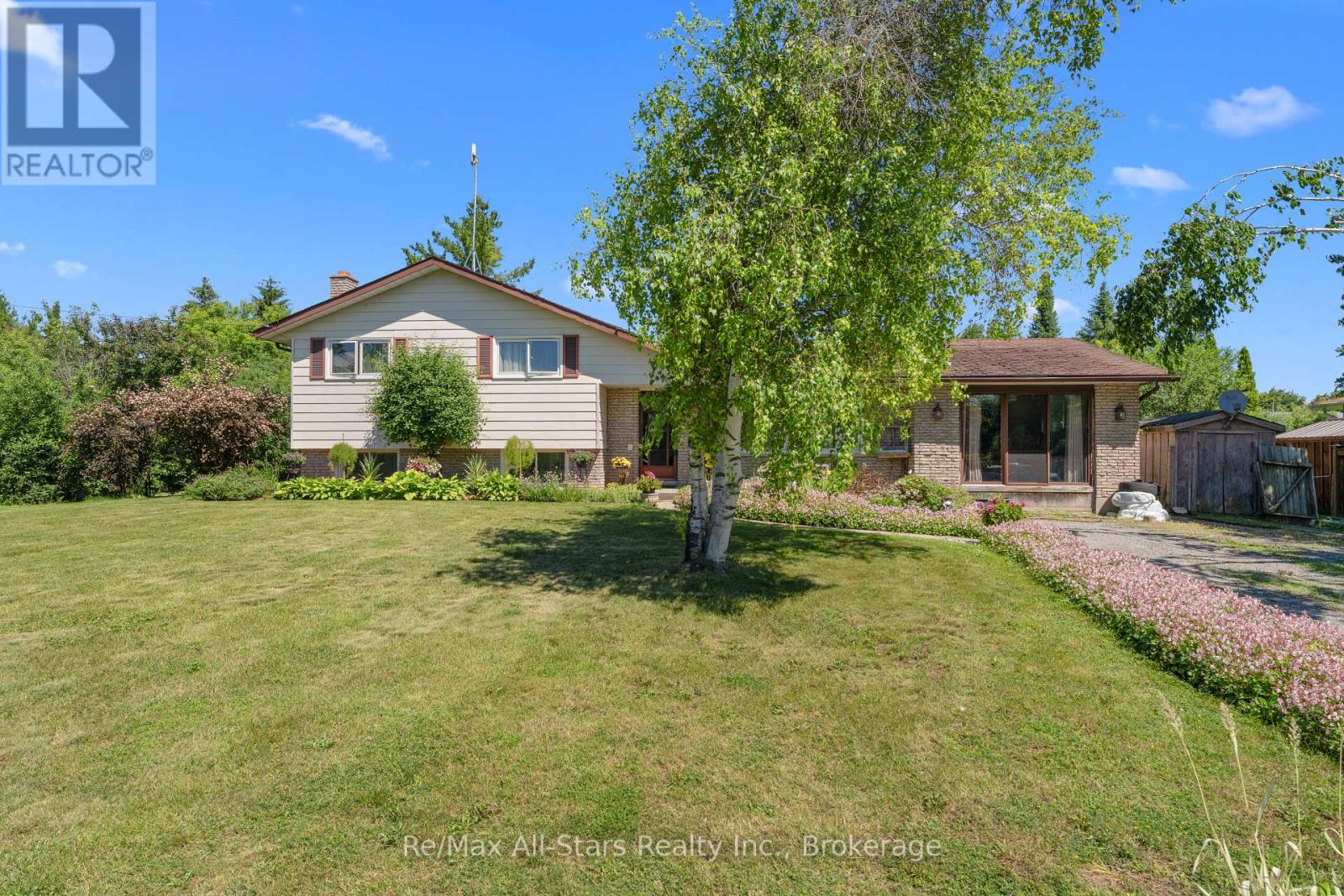19 JANET DRIVE - 4