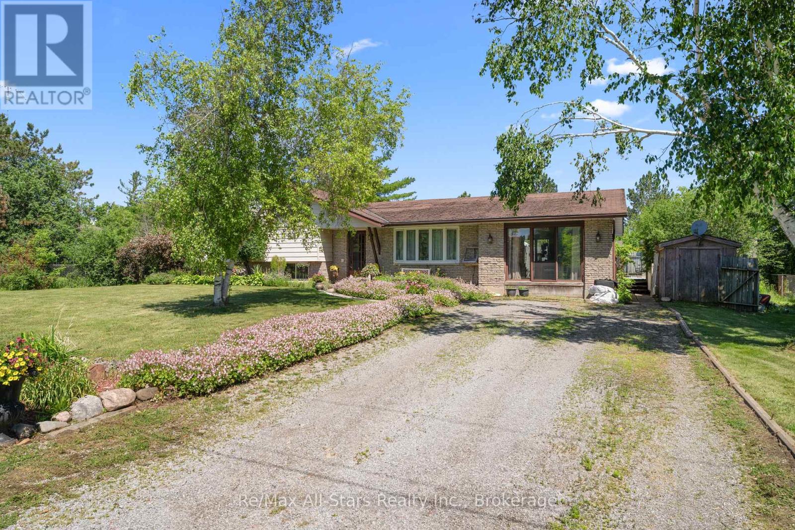 19 JANET DRIVE - 5