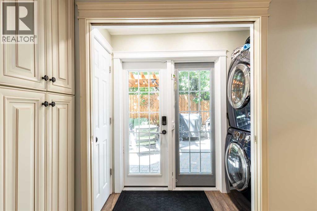 127 1 Street SW - 24