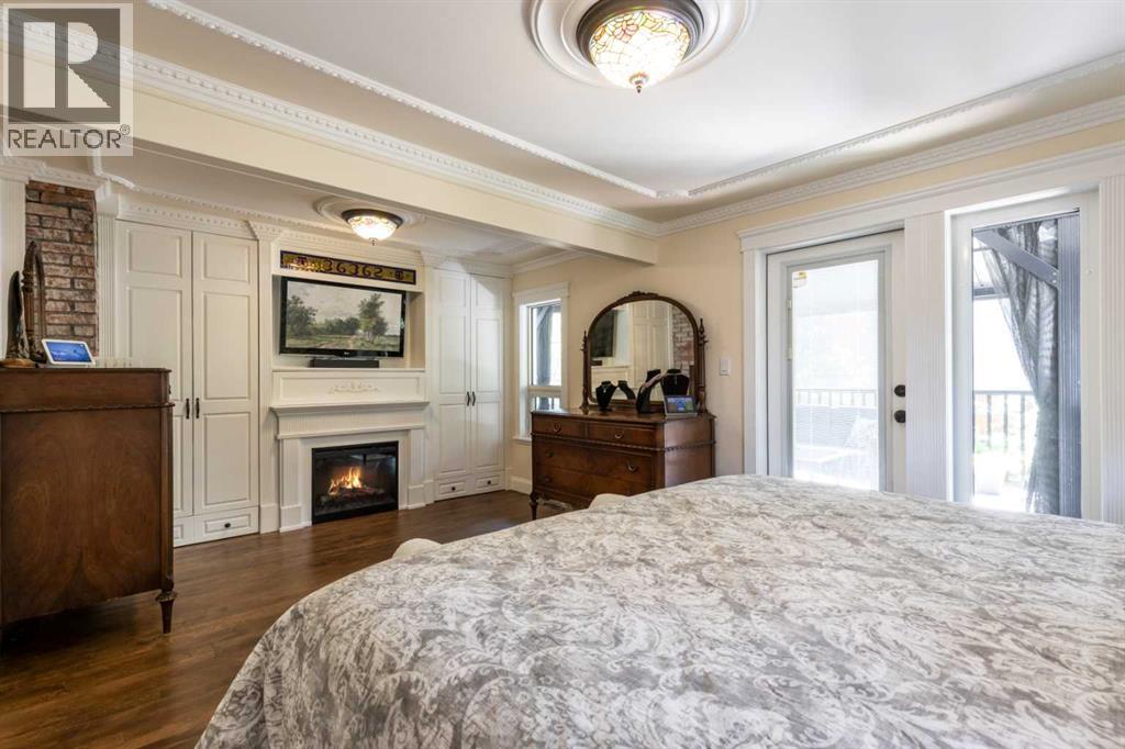127 1 Street SW - 29