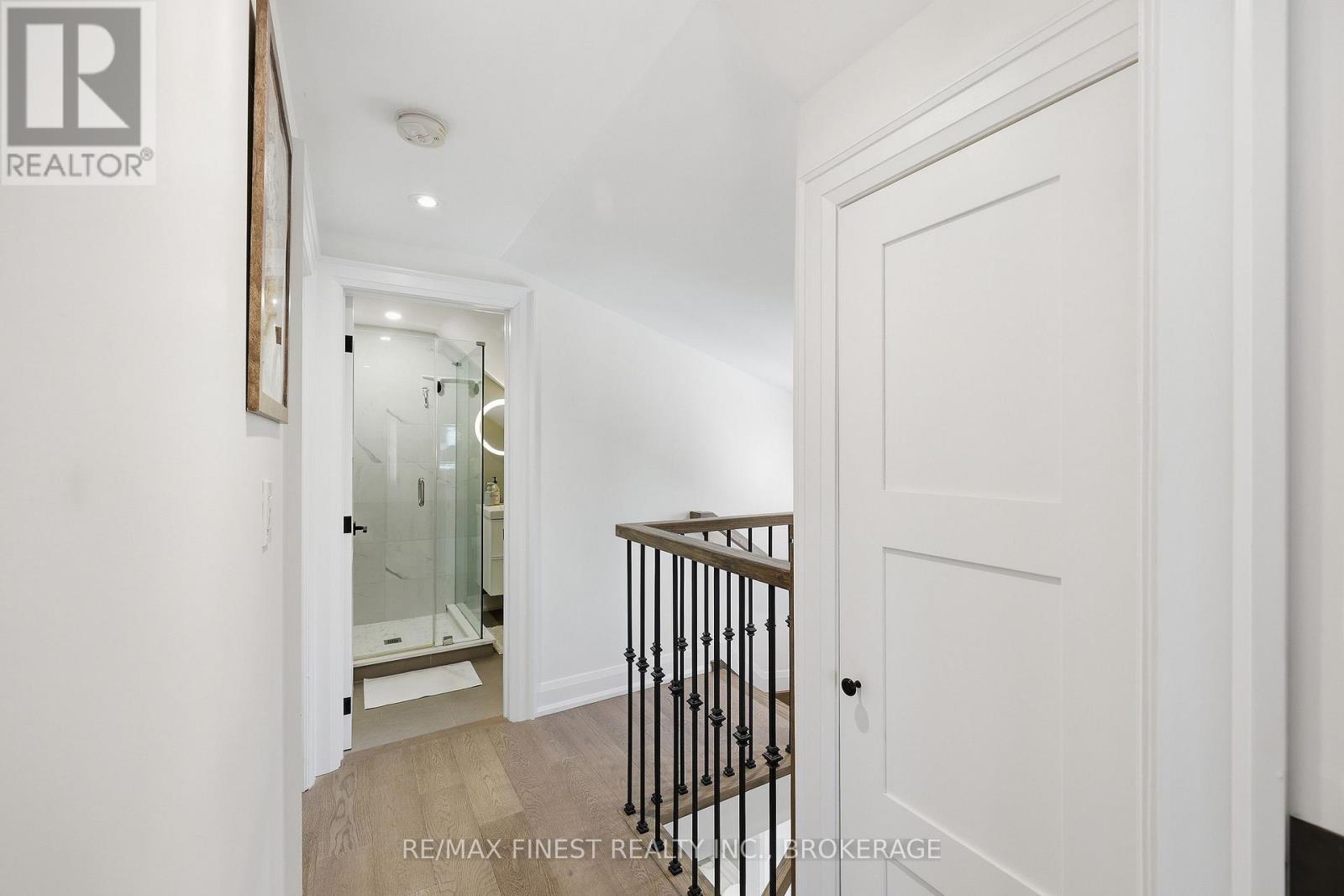 258 COLLEGE STREET - 25