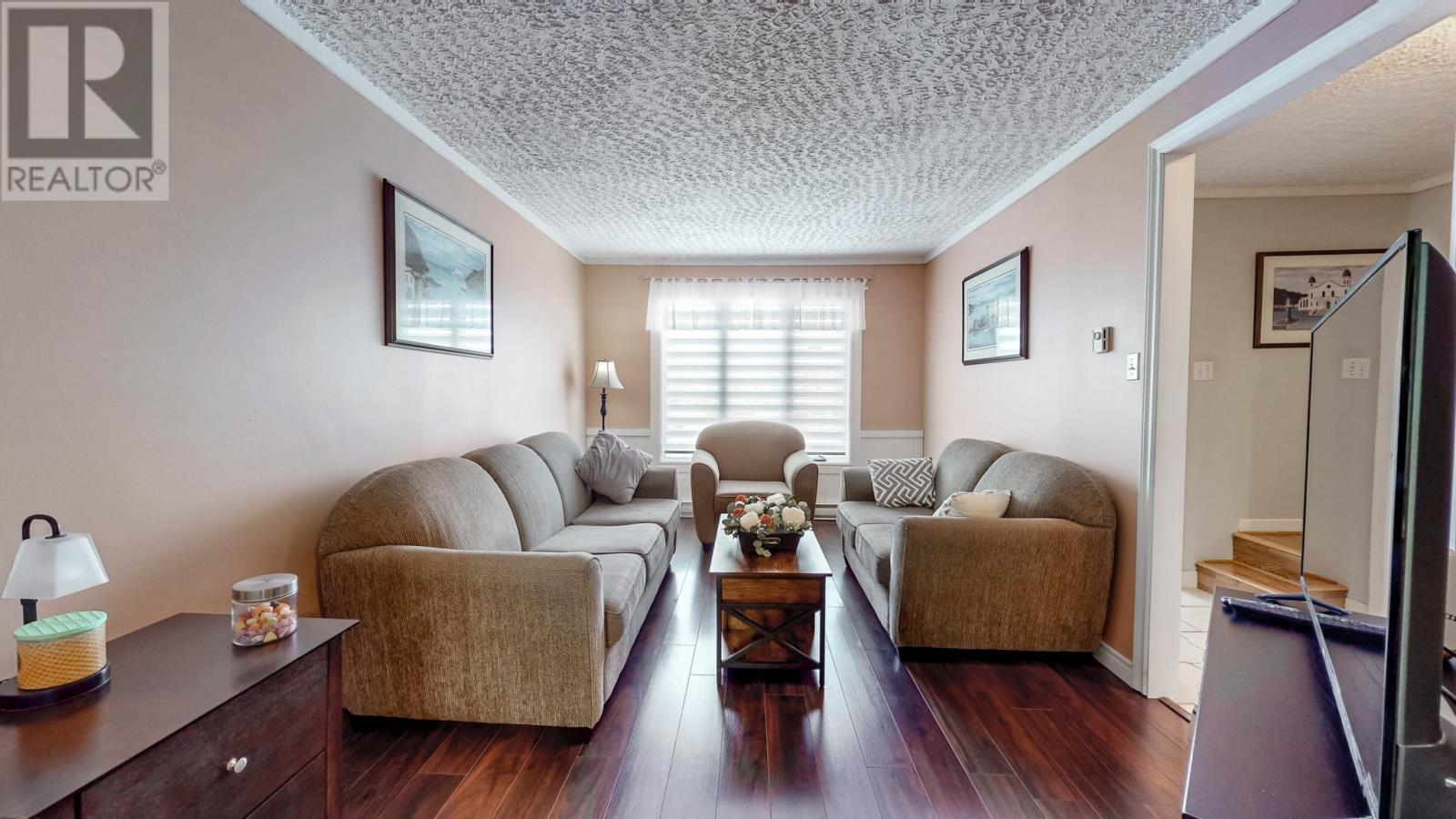 92 Watson Crescent thumbnail 15