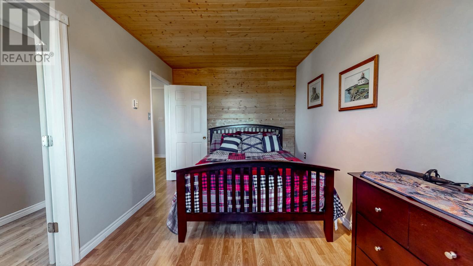 92 Watson Crescent thumbnail 19