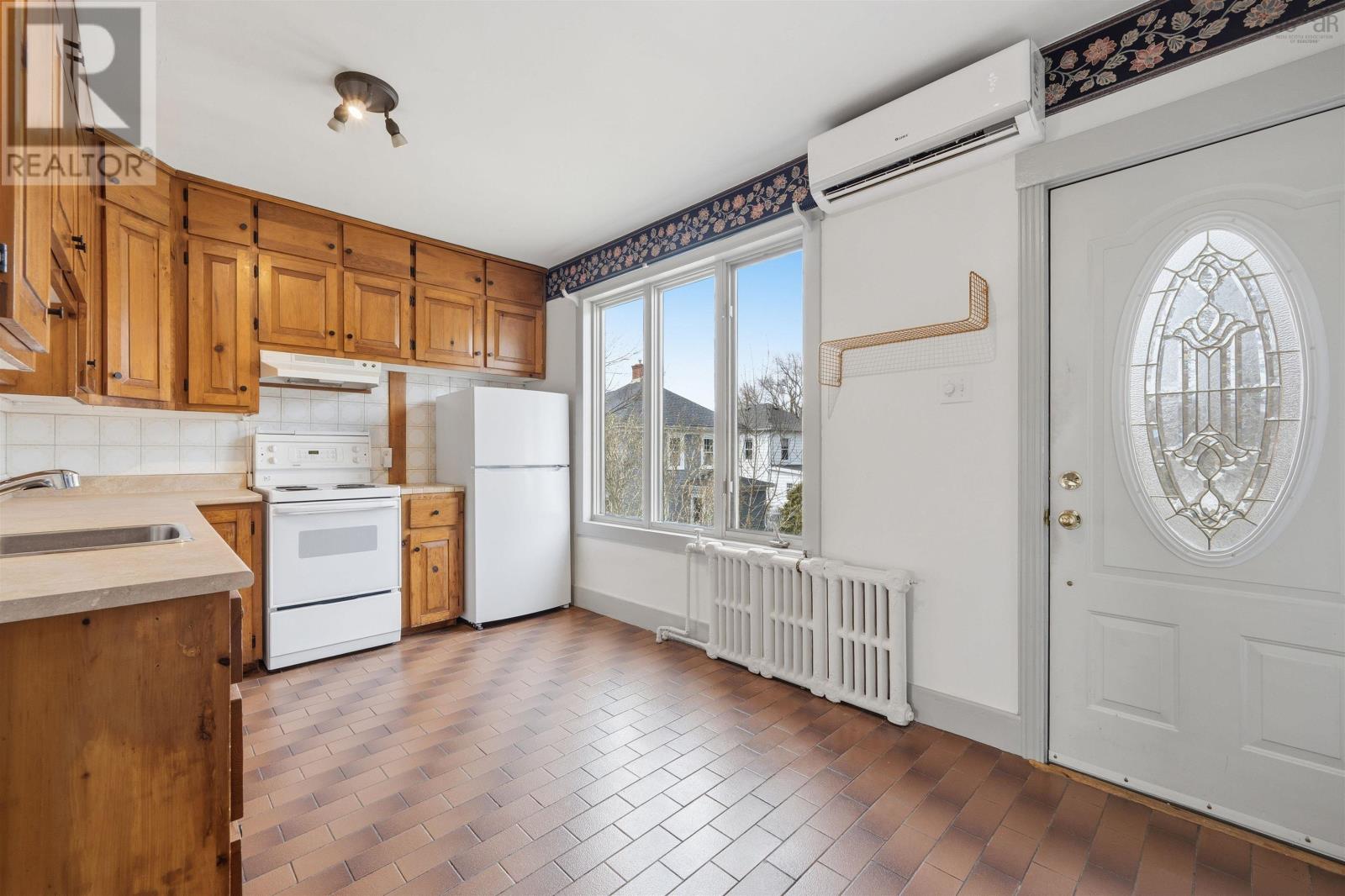 271 A&B Portland Street - 19