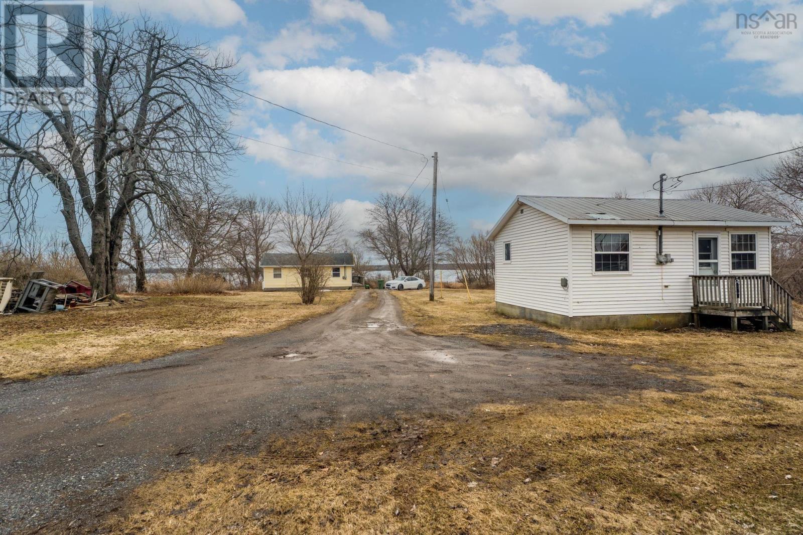 2456 Highway 376 - 46