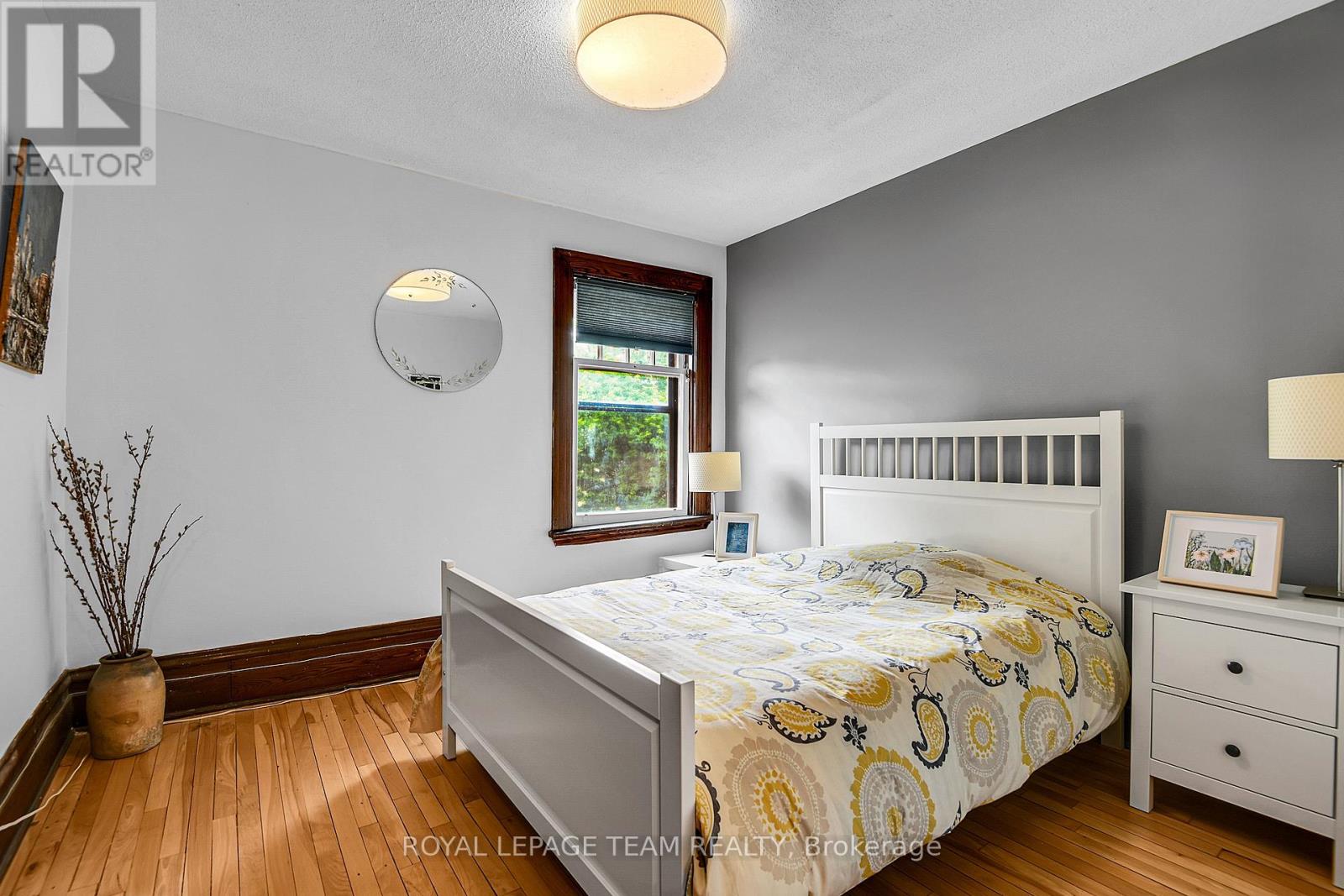 40 GROSVENOR AVENUE - 18